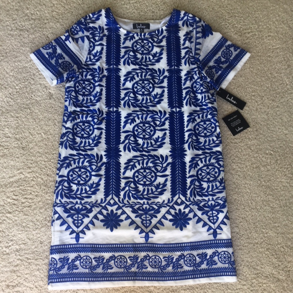 NWT Lulu’s Embroidered Dress